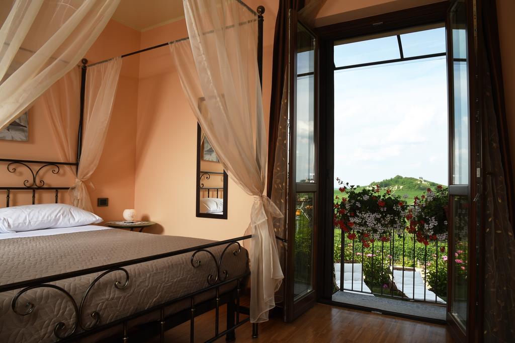 Vecchio Bed & Breakfast Castagnito